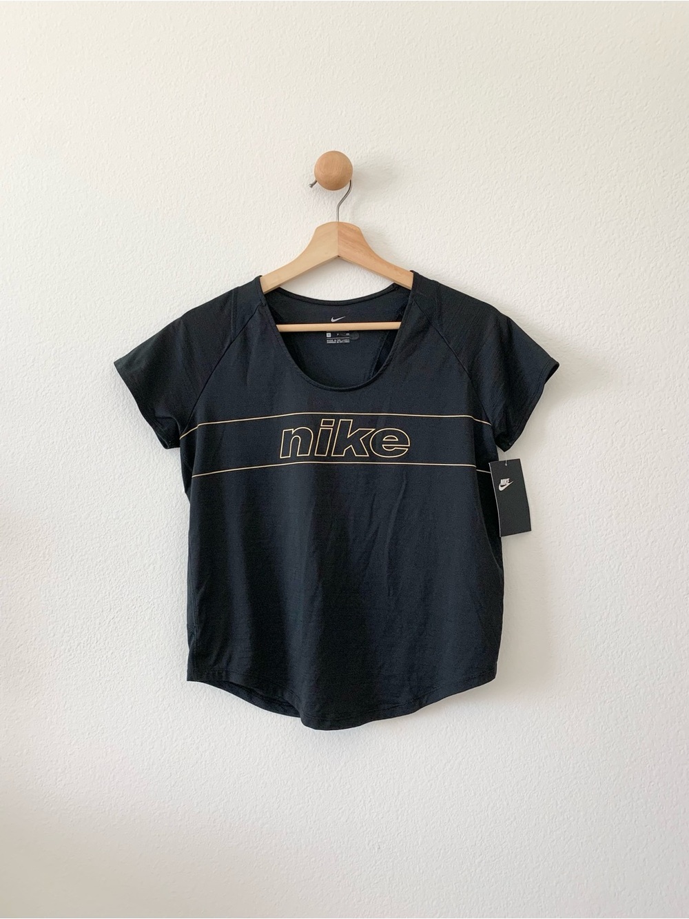Nike Black Gold Performance Athletic Short Sleeves Top US Small